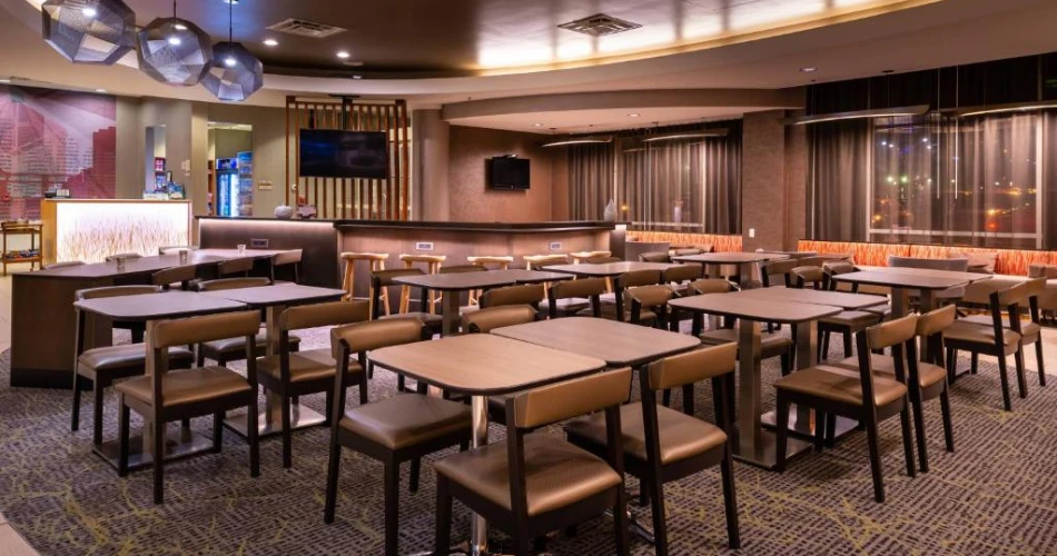 best Hotels Just a Stroll Away from PNC Park, Pittsburgh

