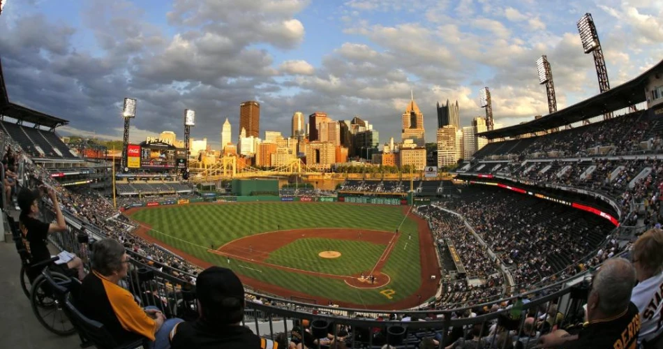 Experience Unmatched Comfort at the Best Hotels Near PNC Park in Pittsburgh!