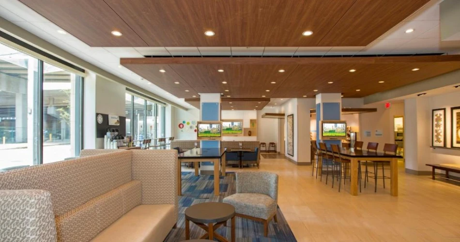 Ultimate Guide to Accommodations Near PNC Park for Your Pittsburgh Getaway