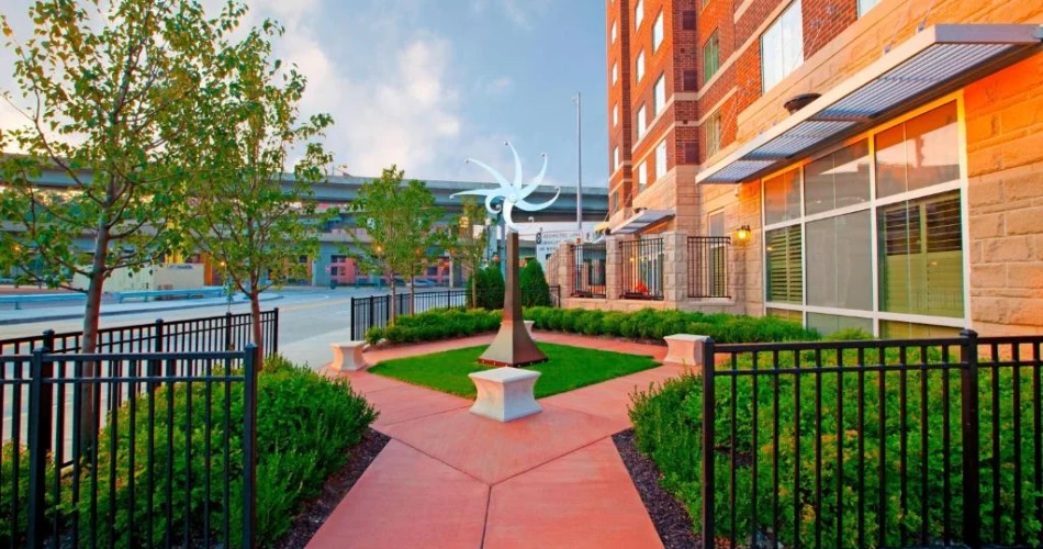 Ultimate Guide to Accommodations Near PNC Park for Your Pittsburgh Getaway