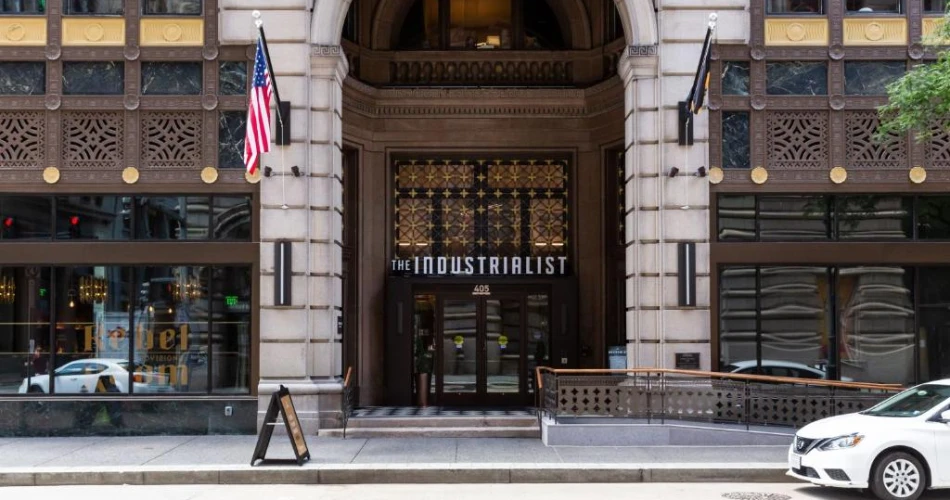 Luxury Meets Convenience: 10 Hotels Right Across from PNC Park