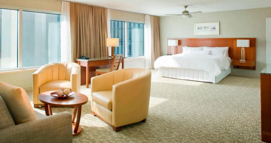 Luxury Meets Convenience: 10 Hotels Right Across from PNC Park